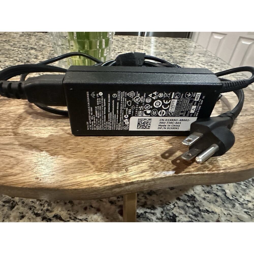 DELL DA65NM111-00 19.5V 3.34A 65W Genuine Original AC Power Adapter Charger